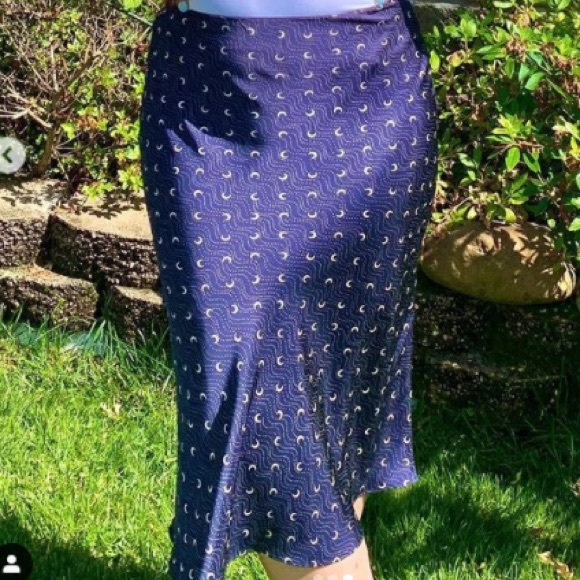 Aritzia Dresses & Skirts - Babaton Aritzia Slip Skirt